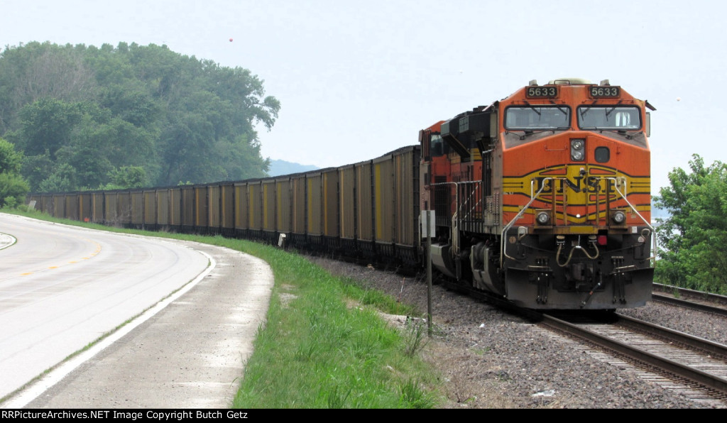 BNSF 5633